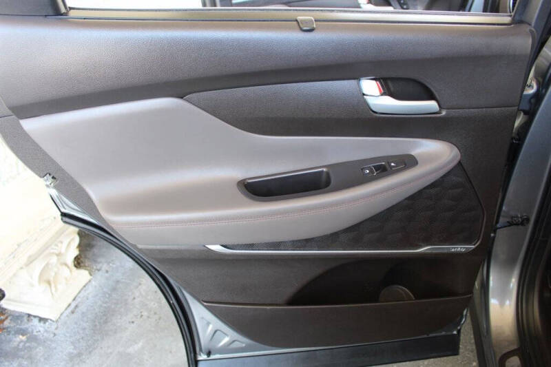 2019 Hyundai Santa Fe Ultimate 2.4L