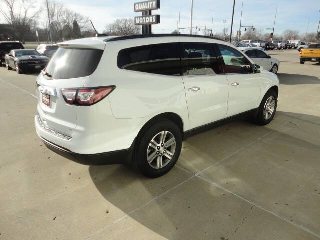 2017 Chevrolet Traverse LT