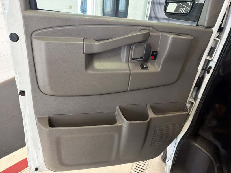 2018 GMC Savana 2500