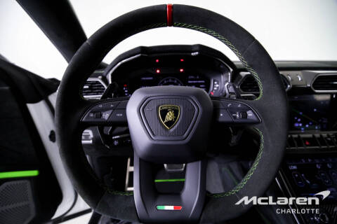 2023 Lamborghini Urus Performante