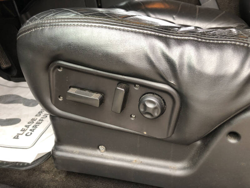 2005 HUMMER H2 Lux Series