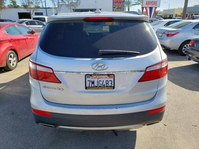 2016 Hyundai Santa Fe SE