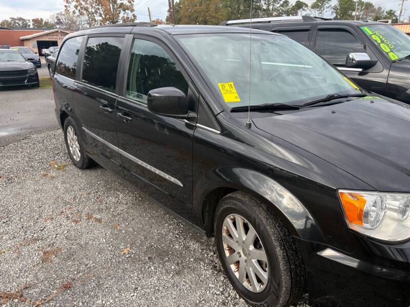 2015 Chrysler Town & Country Touring photo 11