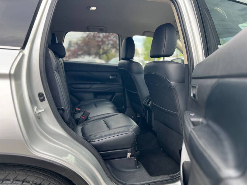 2020 Mitsubishi Outlander SEL