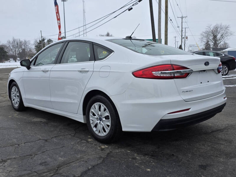 2019 Ford Fusion S