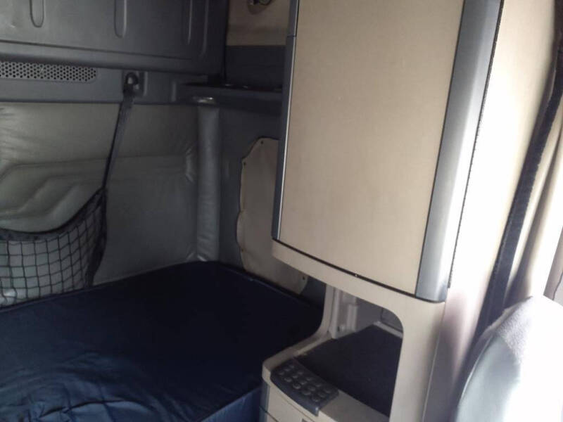 2016 Freightliner Cascadia