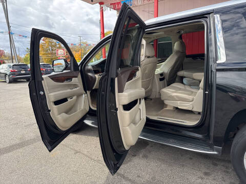 2016 Cadillac Escalade ESV Luxury Collection