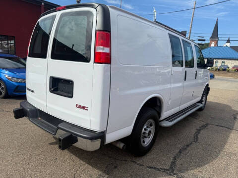 2023 GMC Savana 2500