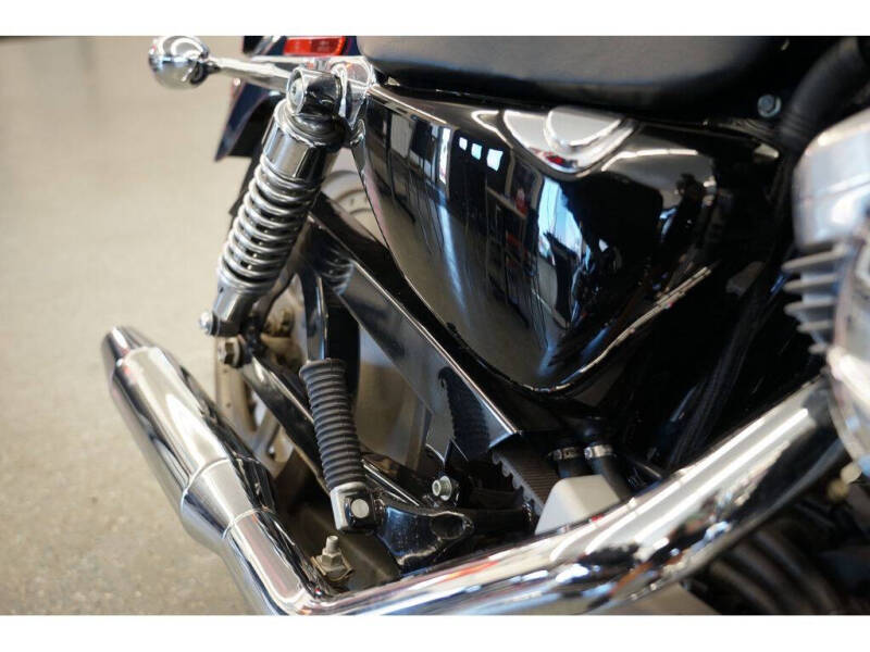 2004 Harley-Davidson XL883C