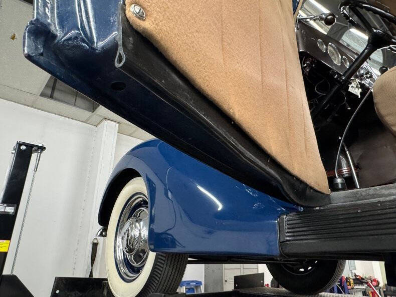 1936 Ford Deluxe