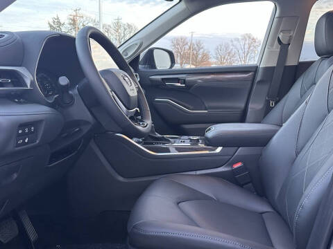 2026 Toyota Highlander Platinum