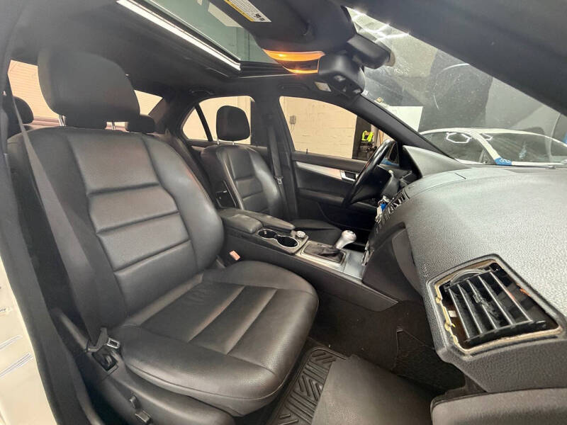 2009 Mercedes-Benz C-Class C 300 Luxury