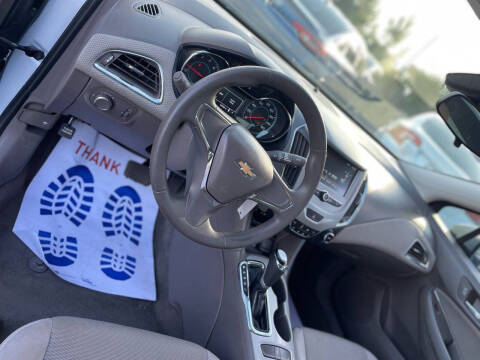 2017 Chevrolet Cruze LS Auto