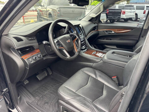 2016 Cadillac Escalade ESV Luxury Collection