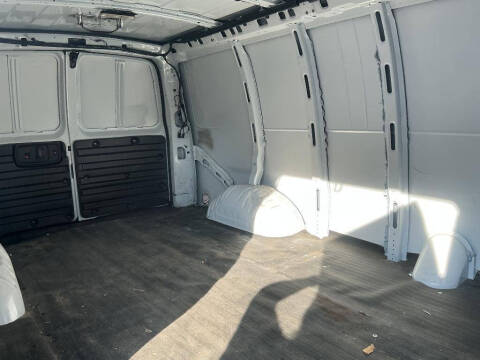 2021 Chevrolet Express 2500