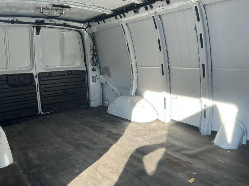 2021 Chevrolet Express 2500