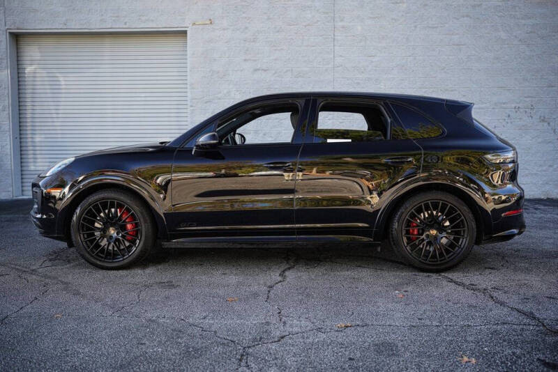 2022 Porsche Cayenne GTS