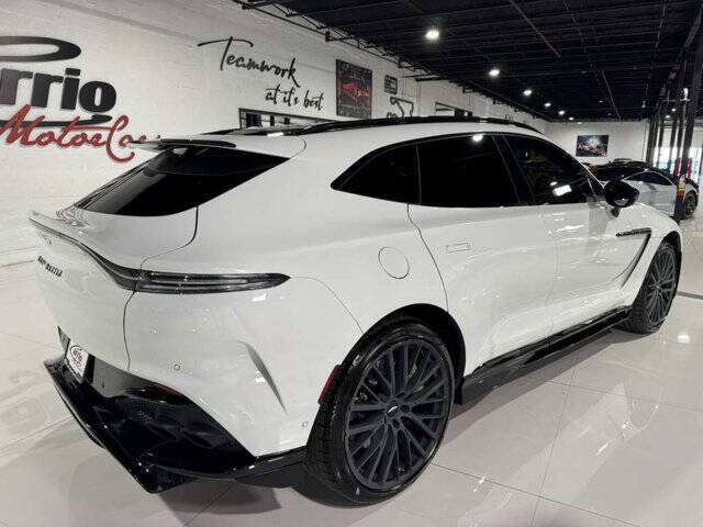 2023 Aston Martin DBX 707