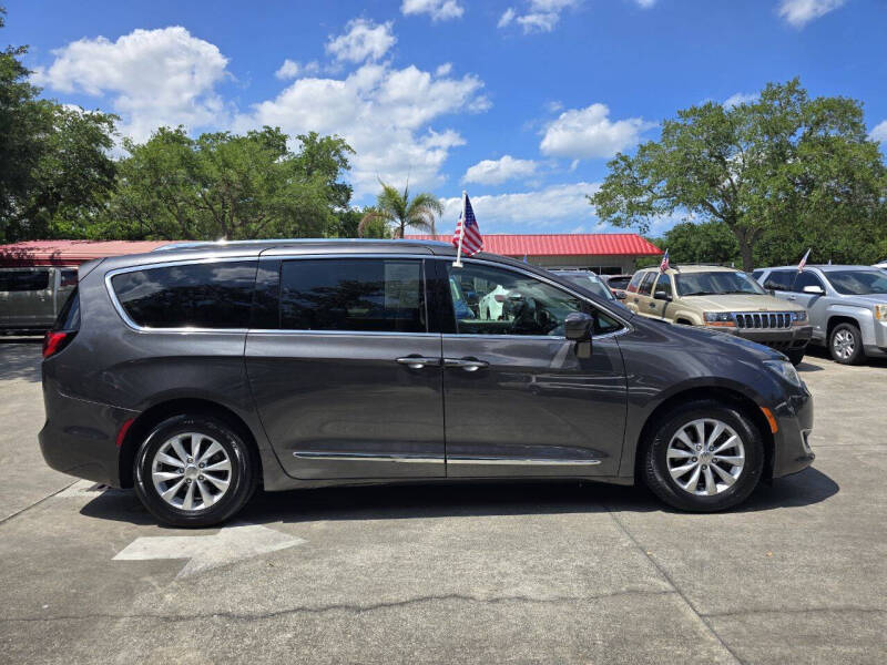 2018 Chrysler Pacifica Touring L