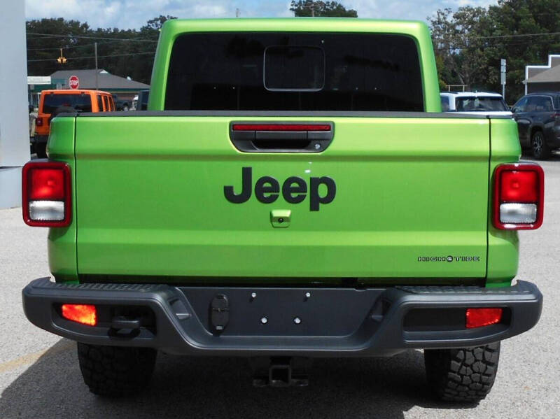 2025 Jeep Gladiator