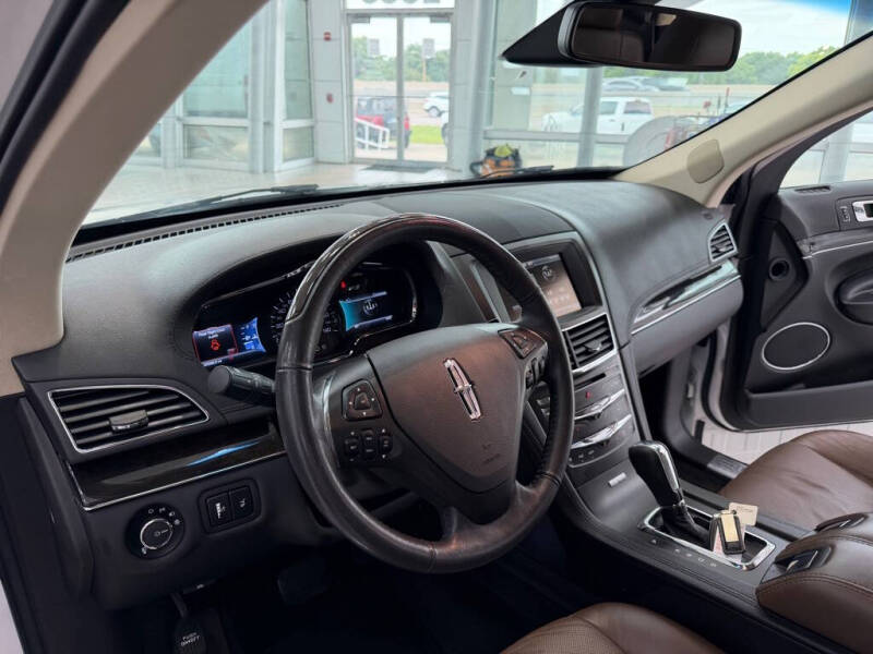 2014 Lincoln MKT