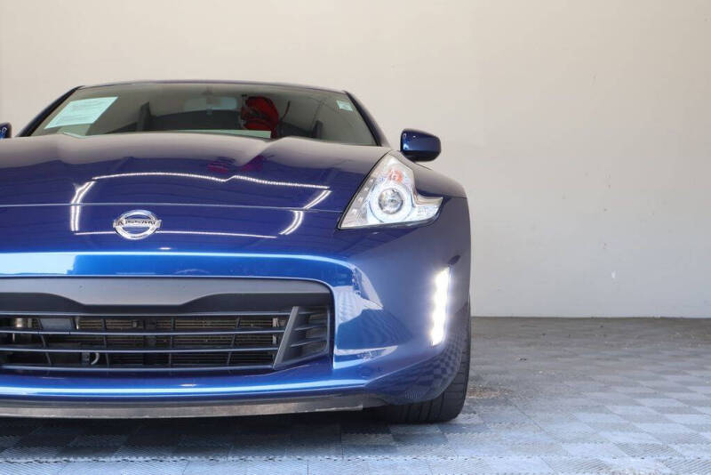 2017 Nissan 370Z Sport
