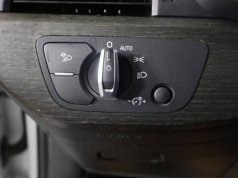 2019 Audi A4 quattro Premium Plus 45 TFSI