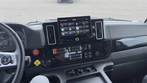 2025 Freightliner M2 106