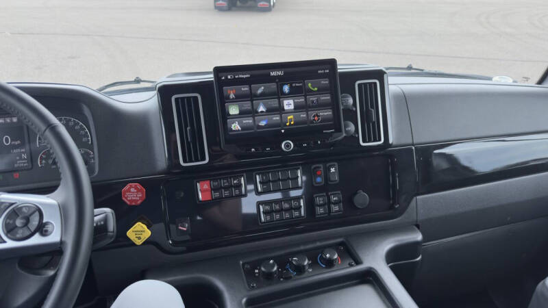 2025 Freightliner M2 106