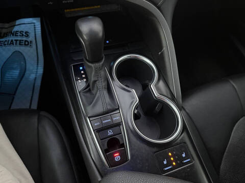 2020 Toyota Camry XSE