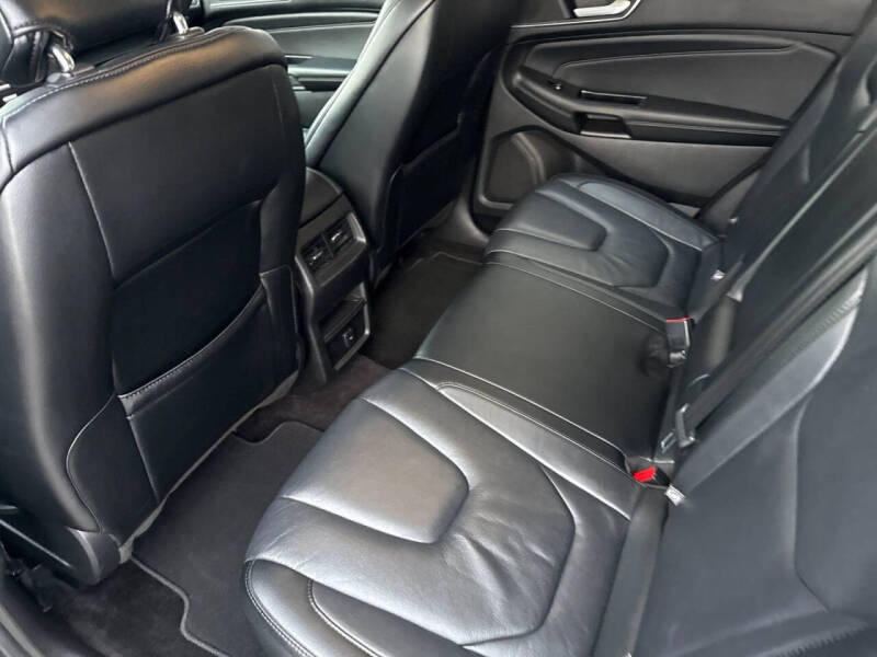 2016 Ford Edge Titanium