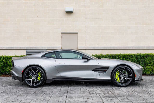2025 Aston Martin Vanquish