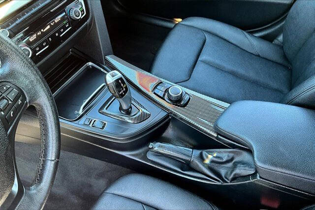 2018 BMW 3 Series 320i