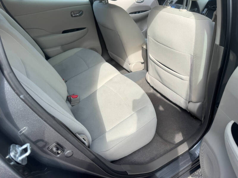 2017 Nissan LEAF SV
