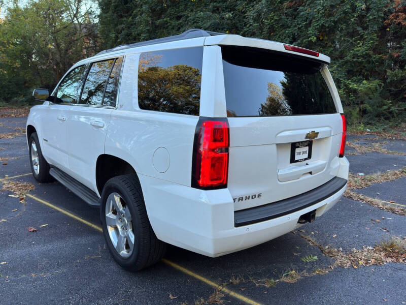 2015 Chevrolet Tahoe LT photo 4