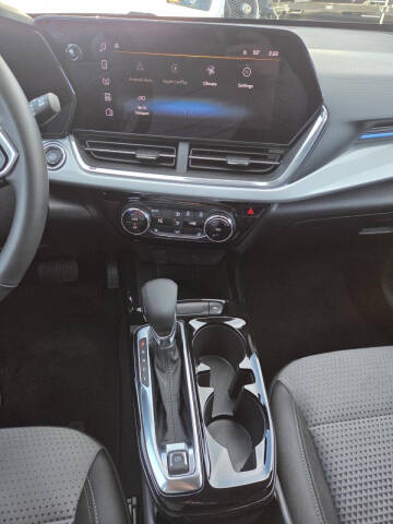 2024 Chevrolet Trax LT