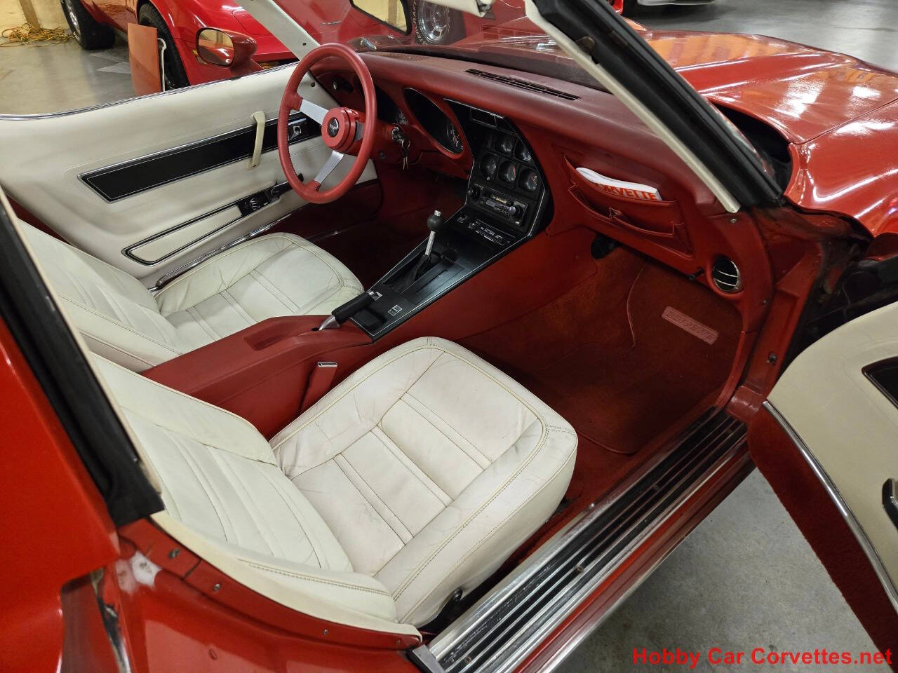 1977 Chevrolet Corvette 43