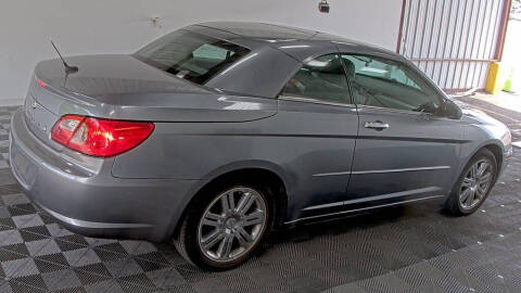 2008 Chrysler Sebring for sale at HERMANOS SANCHEZ AUTO SALES LLC in Dallas TX