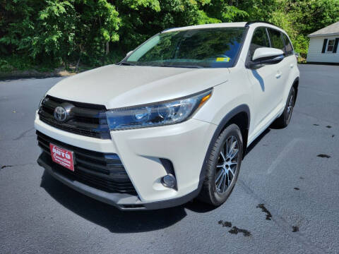 2017 Toyota Highlander for sale at AUTO CONNECTION LLC in Springfield VT