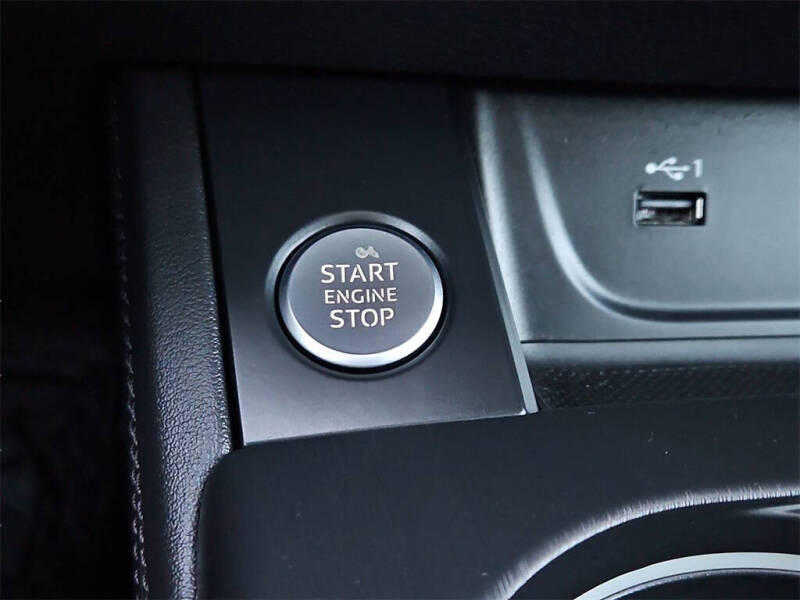 2019 Audi A4 quattro Premium Plus 45 TFSI