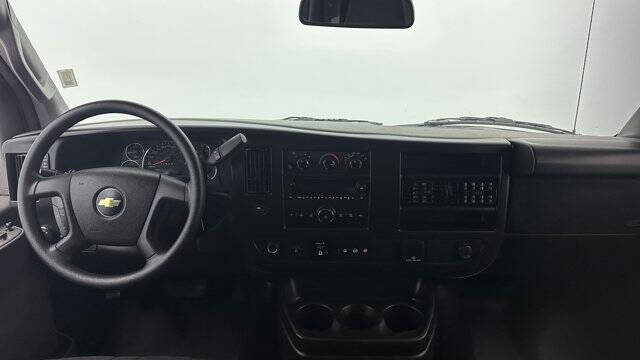 2023 Chevrolet Express 2500