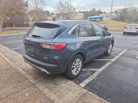 2020 Ford Escape SE