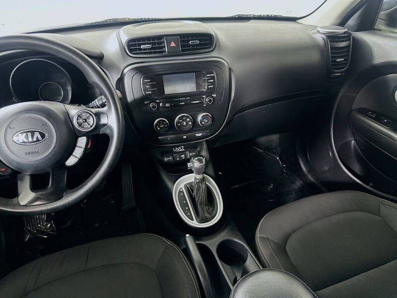 2015 Kia Soul +