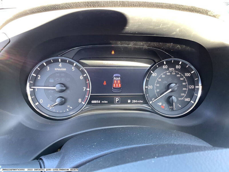 2022 Infiniti QX80 Luxe