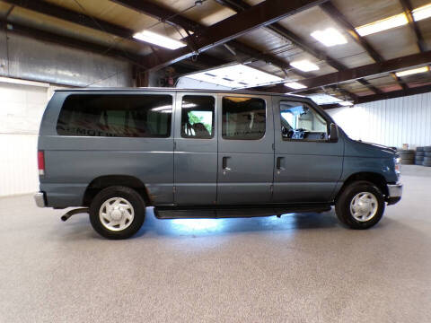 2013 Ford E-Series E-350 SD XLT