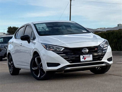 2025 Nissan Versa SR