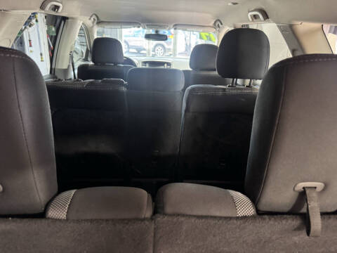 2017 Nissan Pathfinder SV