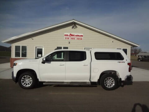 2021 Chevrolet Silverado 1500 for sale at GIBB'S 10 SALES LLC in New York Mills MN