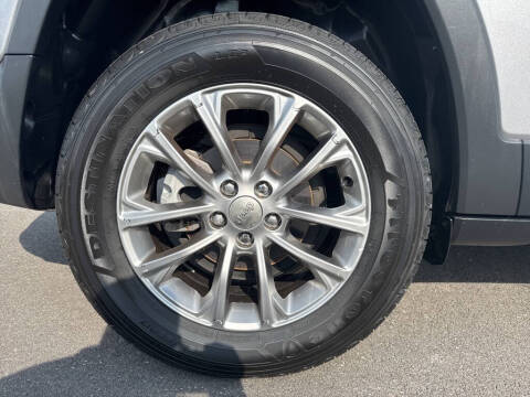 2019 Jeep Cherokee Latitude Plus