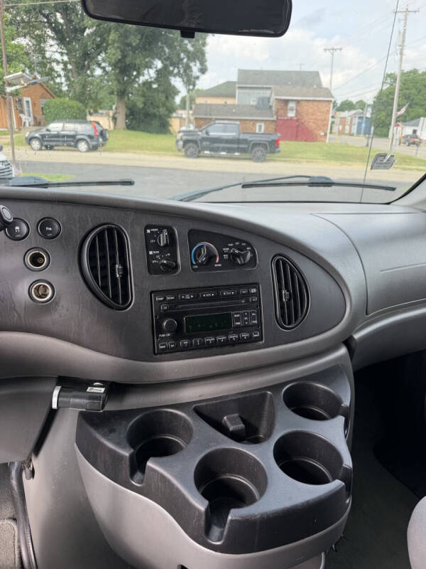 2008 Ford E-Series E-350 SD XLT